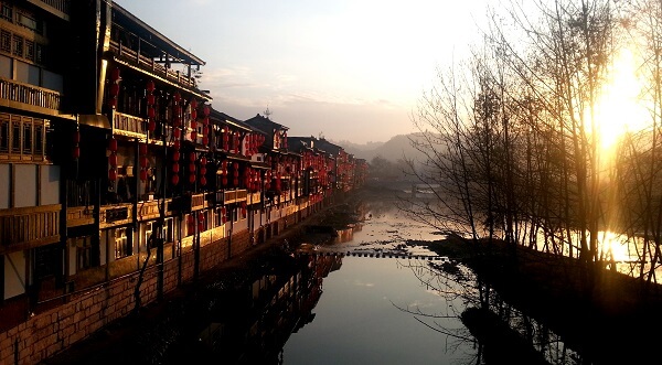 夹关夕照.jpg