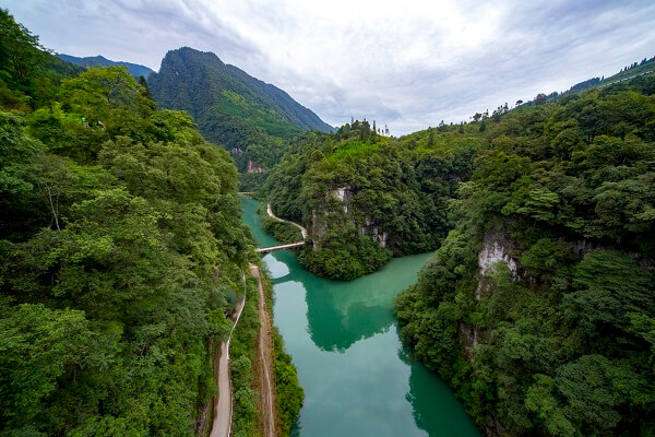 南宝山大峡谷.jpg