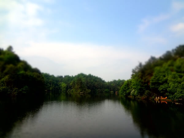 玉湖晚景.JPG