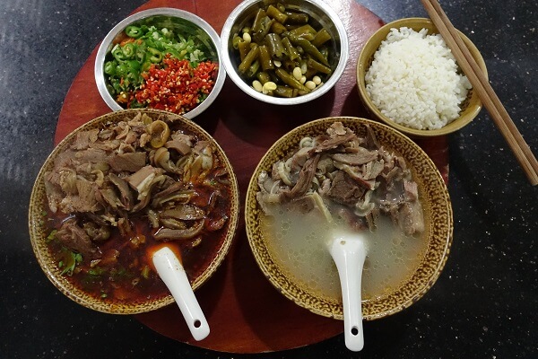 特色美食碗碗羊肉.JPG